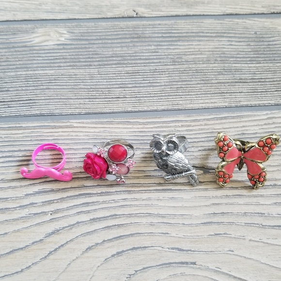 Set of 4 Fashion Rings - Owl, Moustache - Picture 1 of 8
